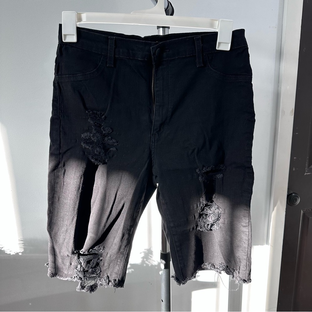 Fashion Nova Black Distressed Men Shorts